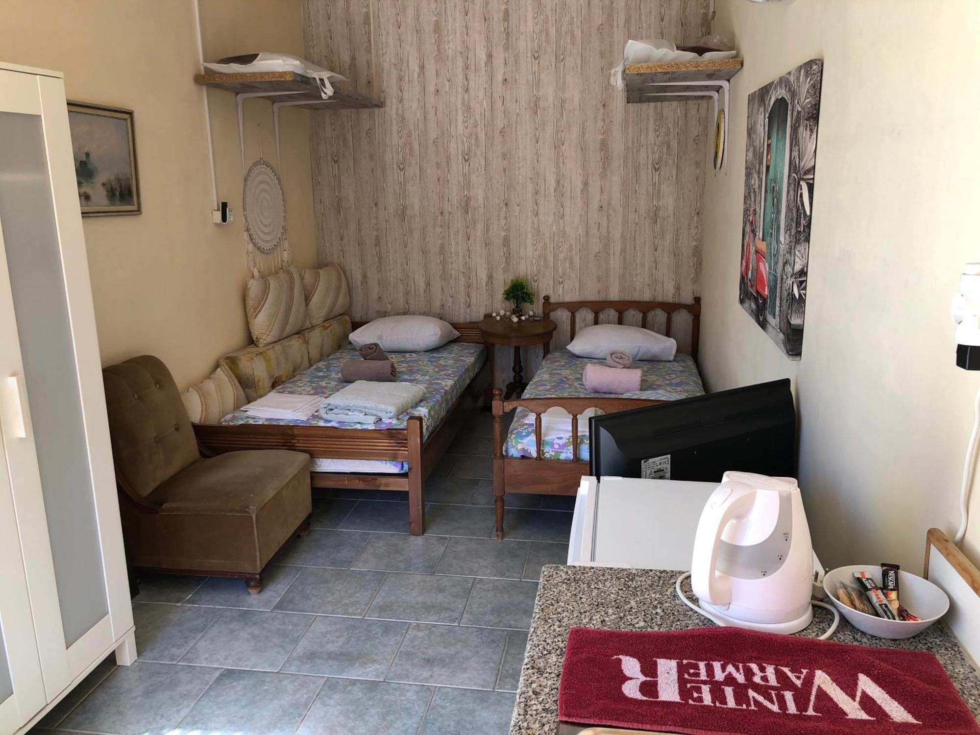 Converted Shed Studio & Garden Hanging Bed Порто-Рафті Екстер'єр фото